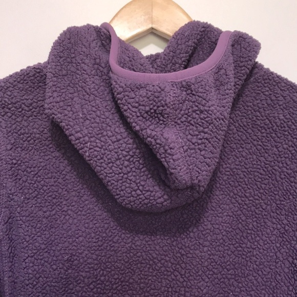 AMERICAN Eagle purple sherpa  cropped zip up sweater hoodie size Small - Picture 6 of 10